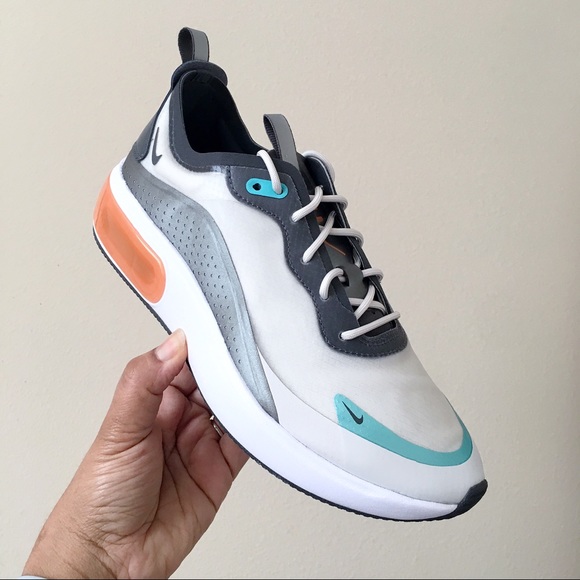 Nike Air Max Dia Special Edition - Picture 3 of 8